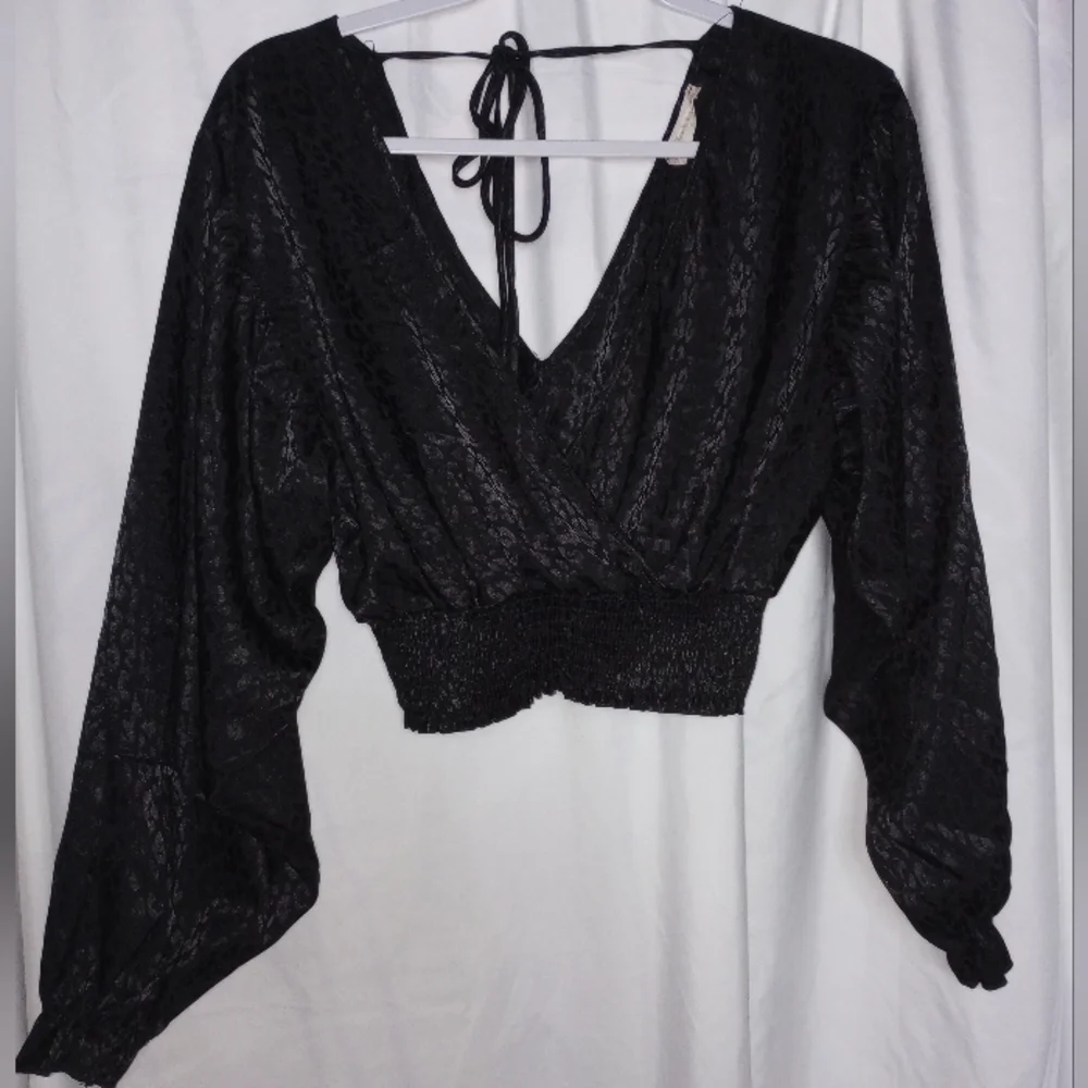 Altar'd State S Black Cheetah Print Baddie Wrap Shirt Party Poet Sleeve Crop